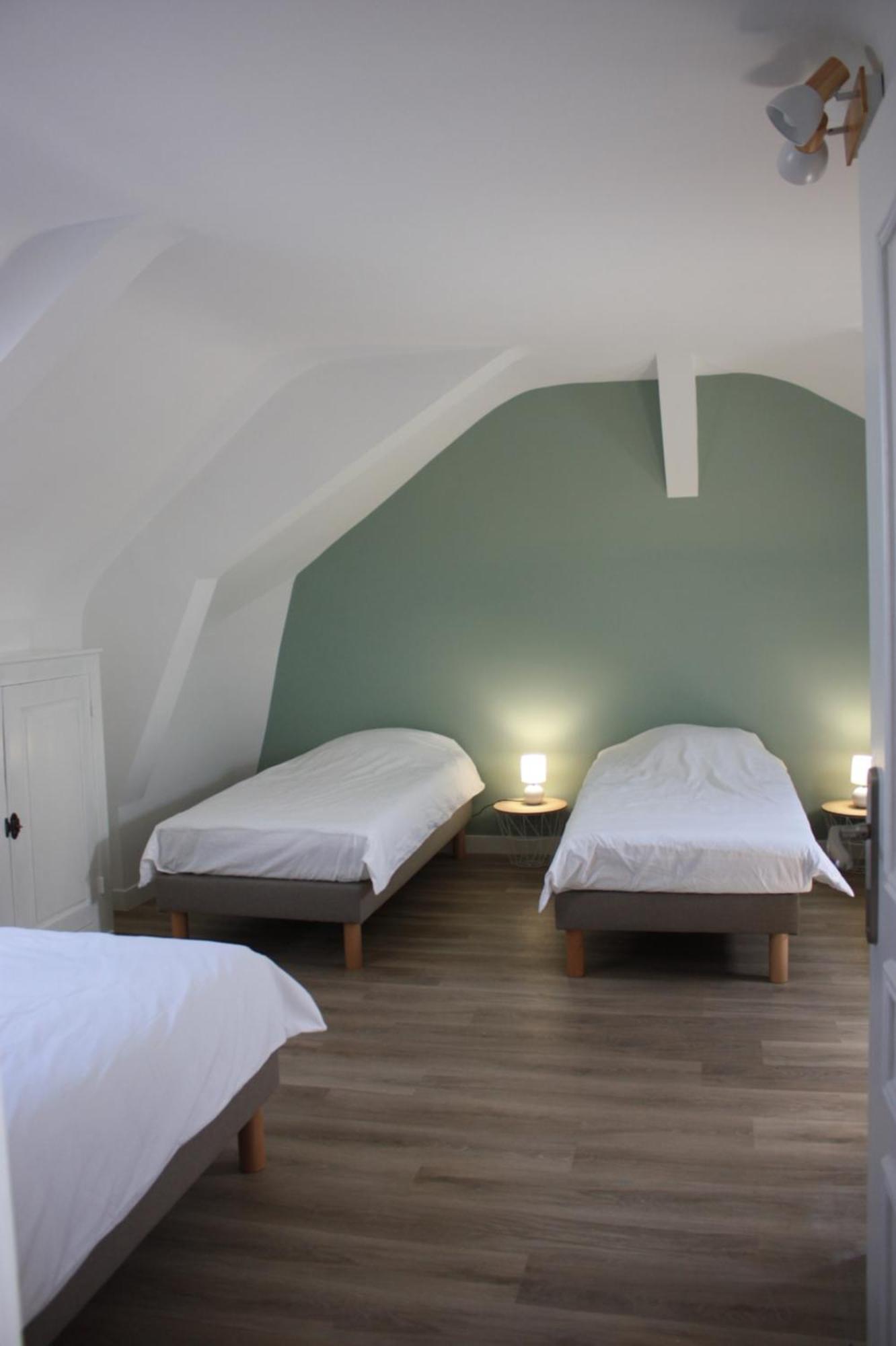 Villa Le Printemps, Maison 15 Pers Avec Piscine Chevire-le-Rouge Luaran gambar
